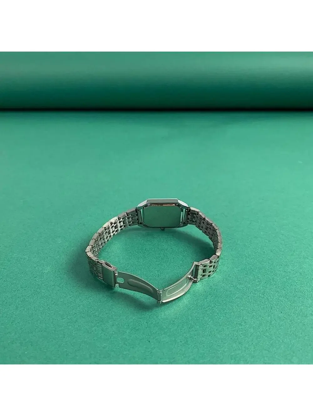 Y2k 2000s vintage style essential minimalist retro stainless steel cute